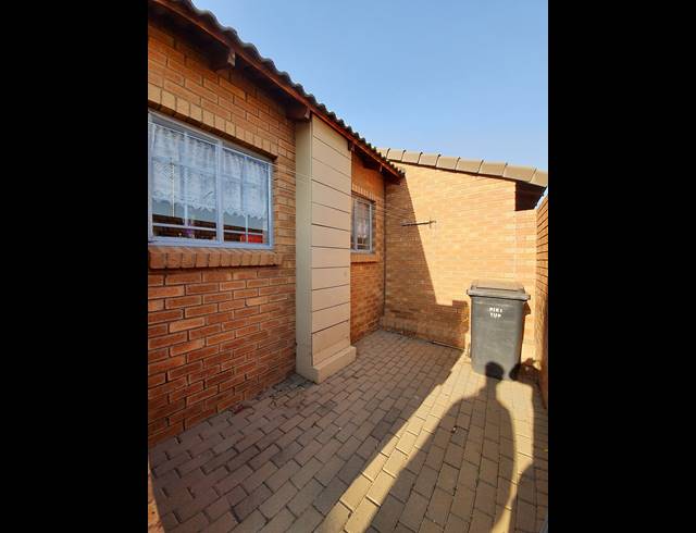 3 BEDROOM SEMI DETACHED FOR SALE IN NOORDWYK